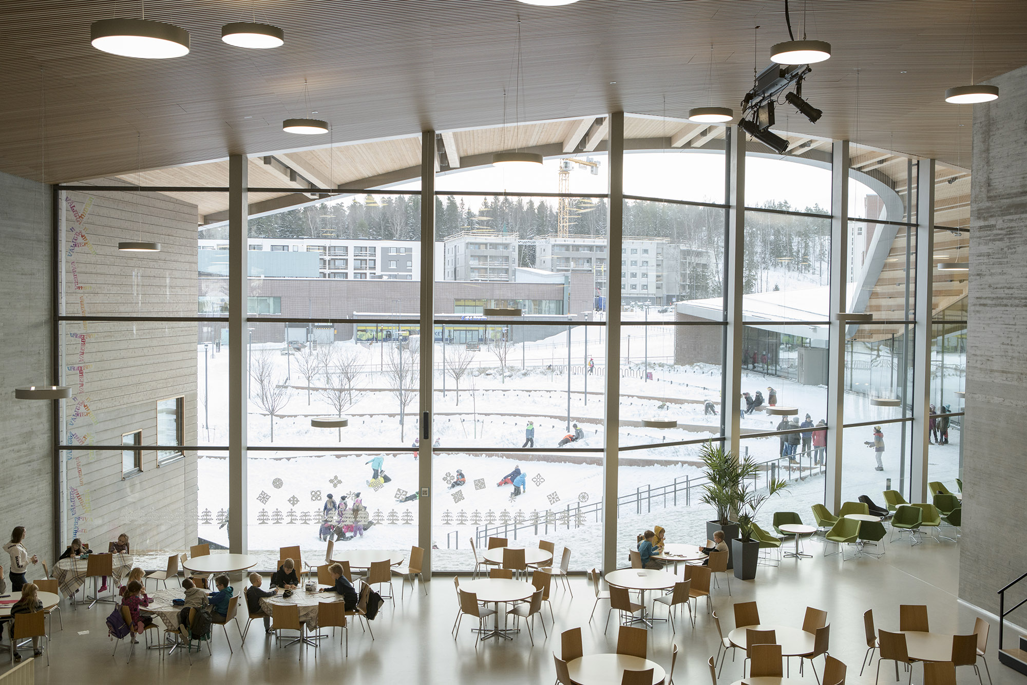 Collaborative learning environments supporting school improvement through Fennomena Elevate Finnish education services